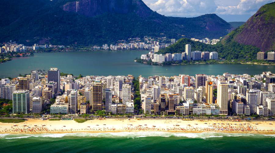 Our car rental services offer a diverse selection of vehicles at at Rio de Janeiro airport.